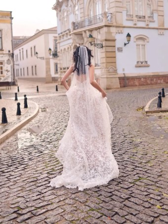 Maggie Sottero Ladonna #1 Ivory thumbnail